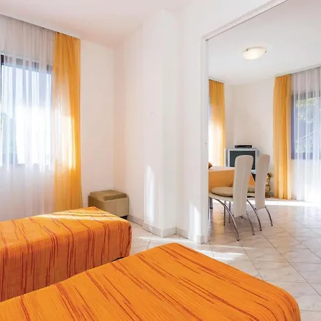 Appartement 2 Bedroom Gorgeous In Matulji