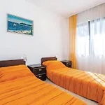 2 Bedroom Gorgeous In Apartmán