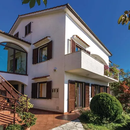 2 Bedroom Gorgeous Apartment In Matulji Apartment