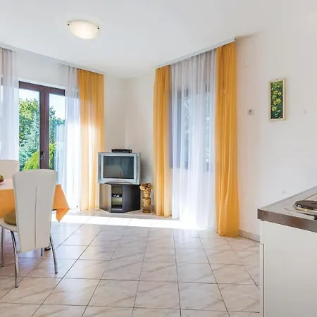 Beach Front Apartment In Matulji With Wifi Lägenhet Matulji