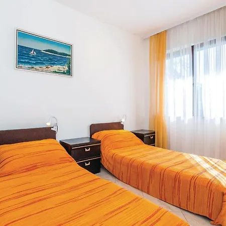 Beach Front Apartment In Matulji With Wifi Lägenhet