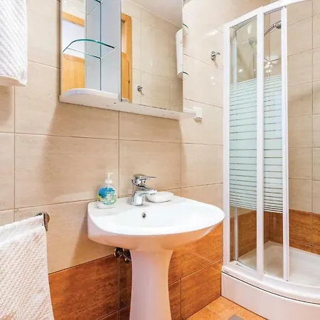 Apartment 2 Bedroom Gorgeous Apartment In Matulji