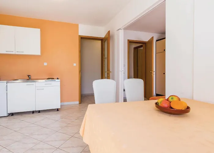 2 Bedroom Gorgeous In